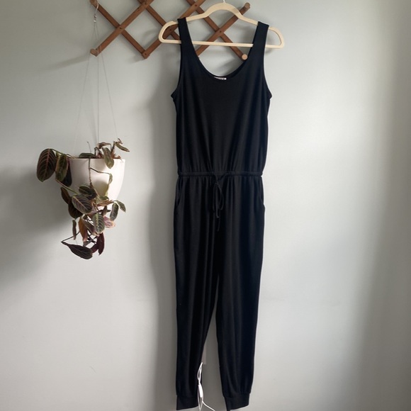 Reoria Women Sleeveless Tank Top Jumpsuit Romper - Picture 2 of 4